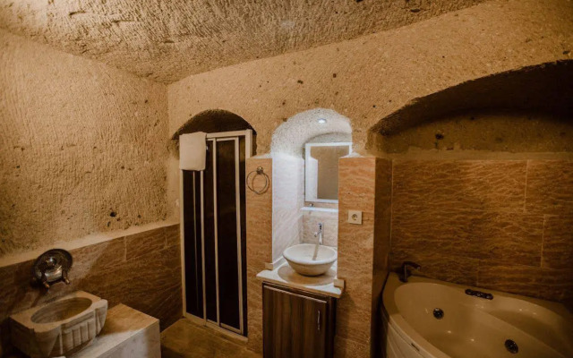 Ortahisar Cave Hotel