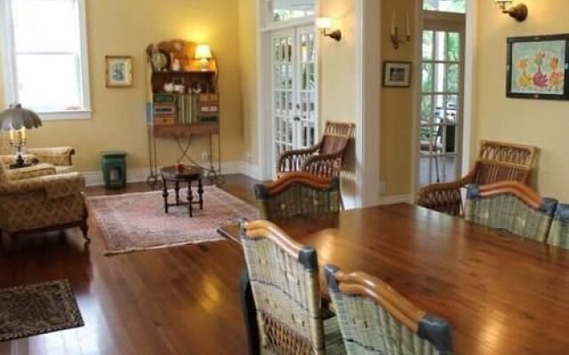 Easy Livin' by Avantstay Key West Home w/ Pool & BBQ Week Long Stays Only