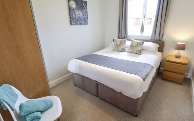 Lily-pad Lodge