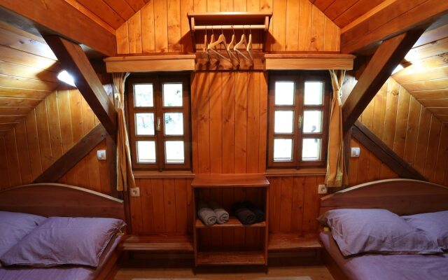Vineyard cottage Med vinogradi