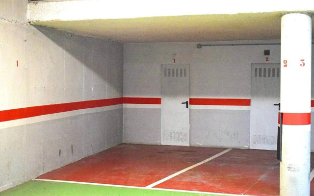 Arás Home. Gran Cocina, Terraza y Garaje