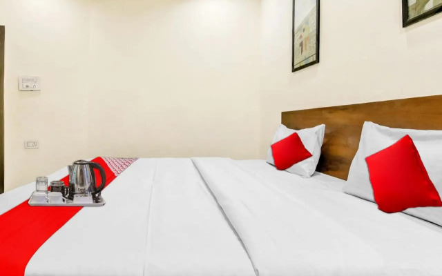 OYO Flagship 70400 Hotel Olive Inn