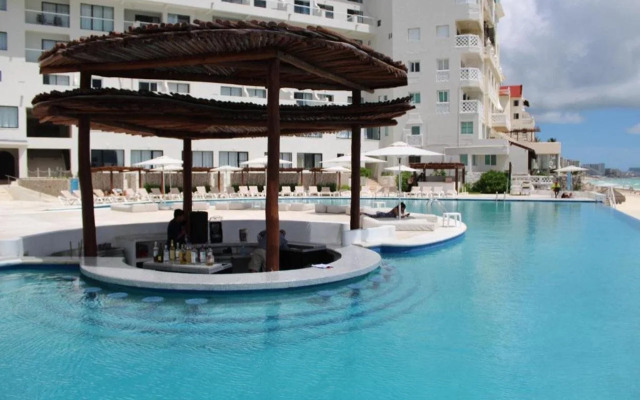 Cyan Cancun Resort & Spa