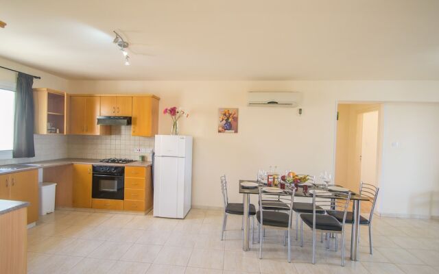 Konnos 2 Bedroom Apartment