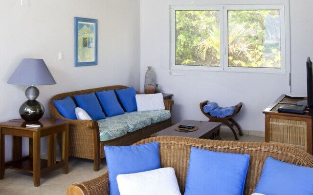 Beach House Younes by Island Properties Online