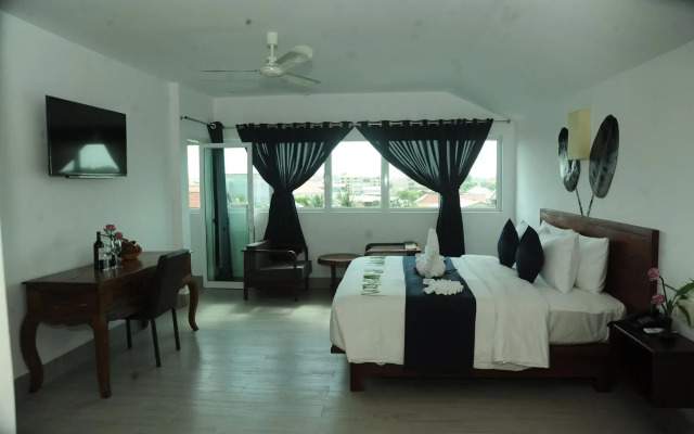 V Hotel and Apartment