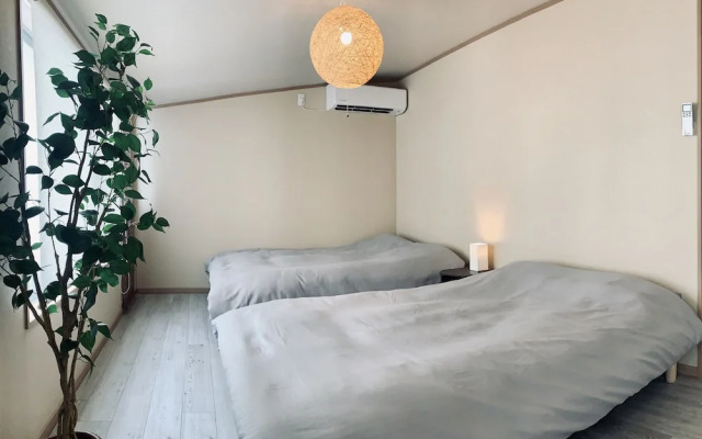 Hanazonominami Apartment 202