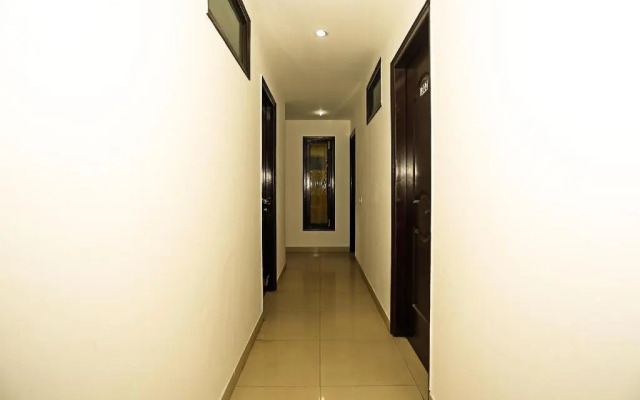 OYO Premium Galleria Market DLF 4