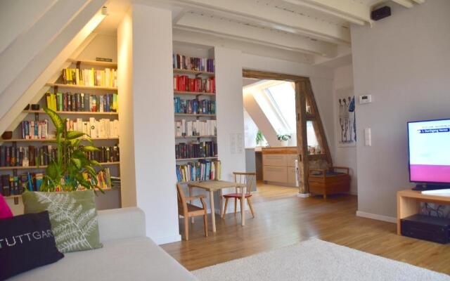 Wunderschöne helle Wohnung, 10 min zum Zentrum
