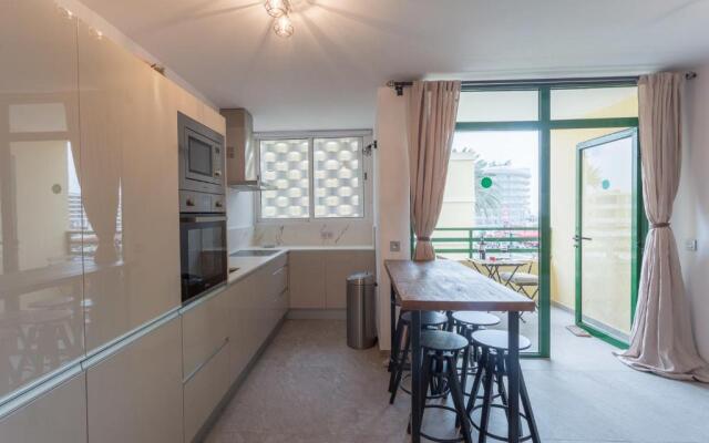 Las Olas Luxury Aparment