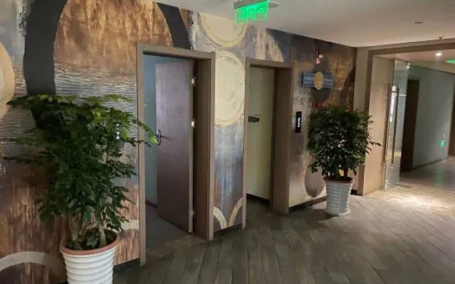 Tiange Theme Hotel (Jianzhong Branch)