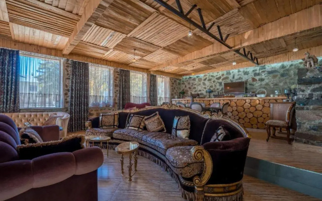 Svaneti, Hotel Ushguli