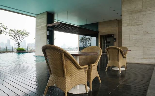 Stunning 1BR @ The Mansion of Kemang Apartment By Travelio