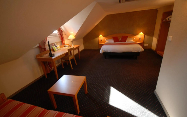 Logis Hôtel L'Orée de Chartres