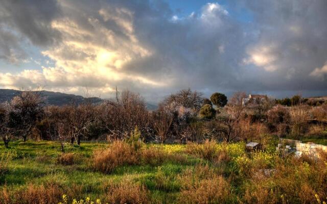 Lania Royal Oak Villa