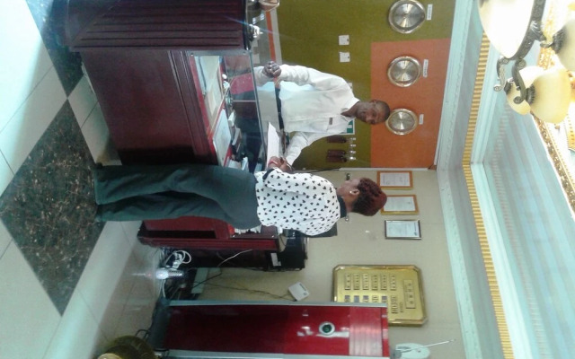 Gumare Executive Lodge