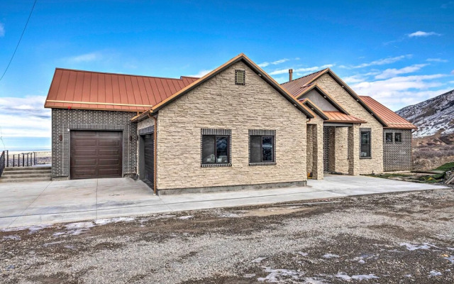 Newly Built Tooele Suite w/ Stunning Views!