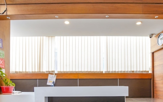 FabHotel Emirates Suites