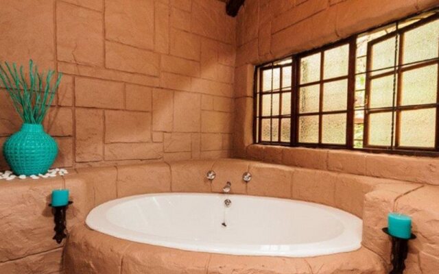 Motozi Lodge