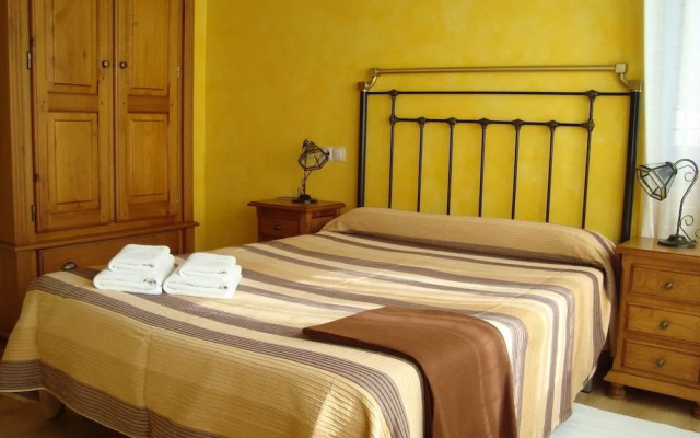 Apartamentos La Montaña