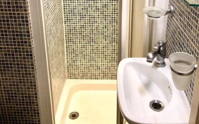 HFS Studio Next To Hydepark L12