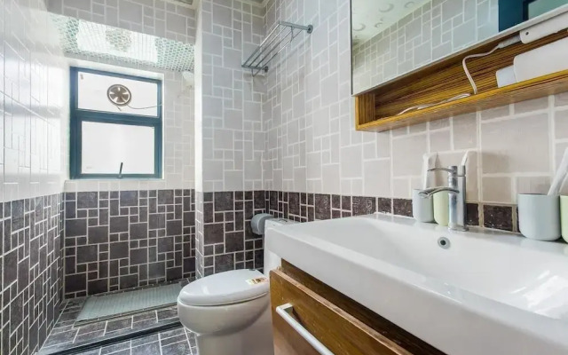 Locals Boutique Apartment Huafa No.11