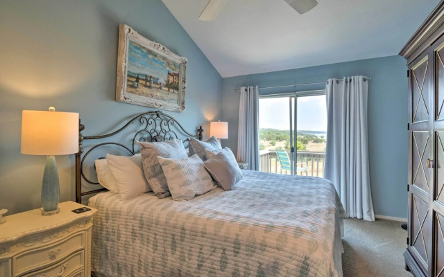 Waterfront Lake Travis Home w/ Pool Access!