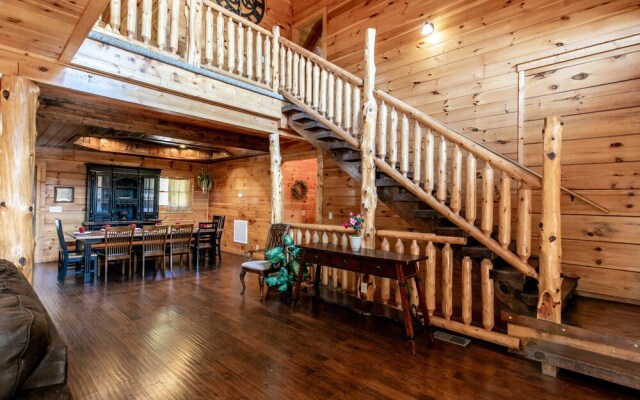 SmokyStays 6 Bedroom Cabin