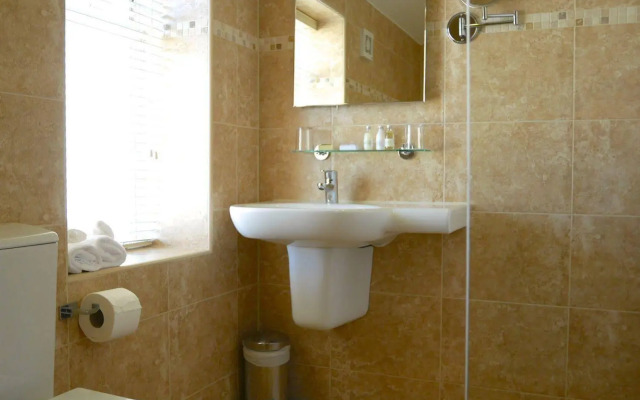 Redstone Guest House