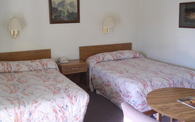 Tomahawk Lodge