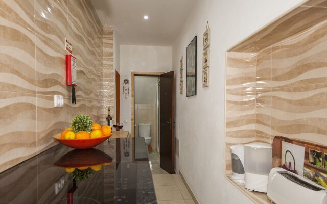 A40 - Castle Arch Apartment