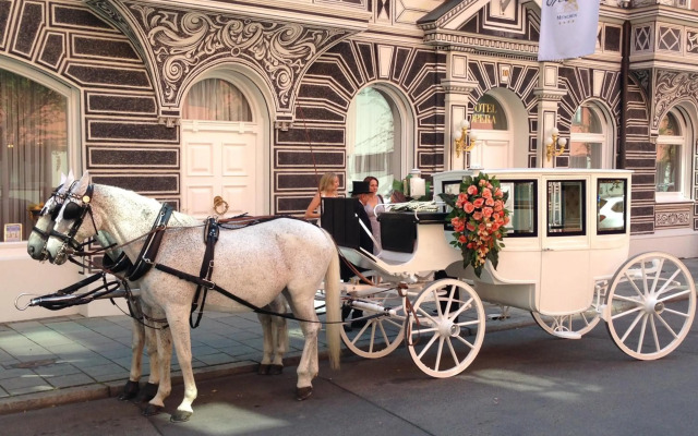 Opera Hotel