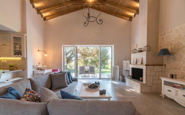 Astarte Villas