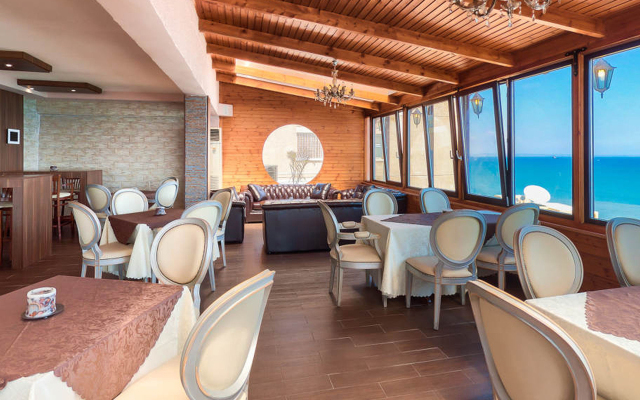Flamingo Beach Hotel