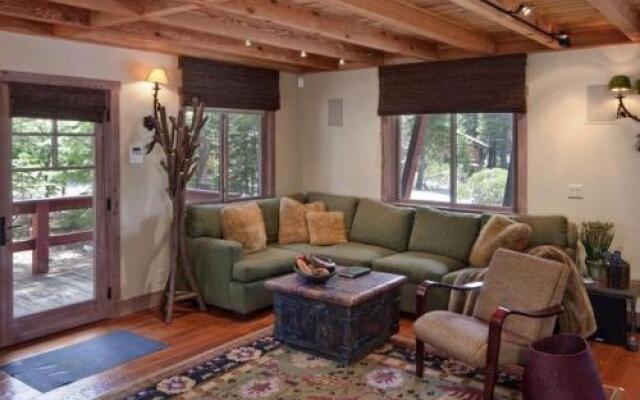 Weil Luxury Vacation Cabin