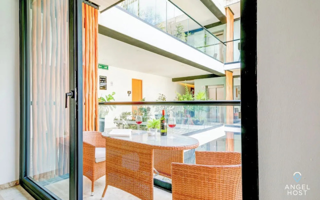 Shore Condos 2 blocks to the beach