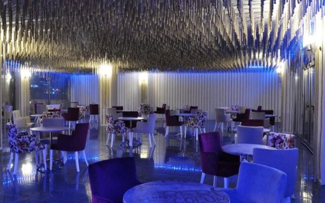 Etap Altinel Aliaga Hotel