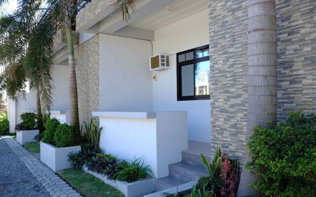 Pacific Waves Inn Annex