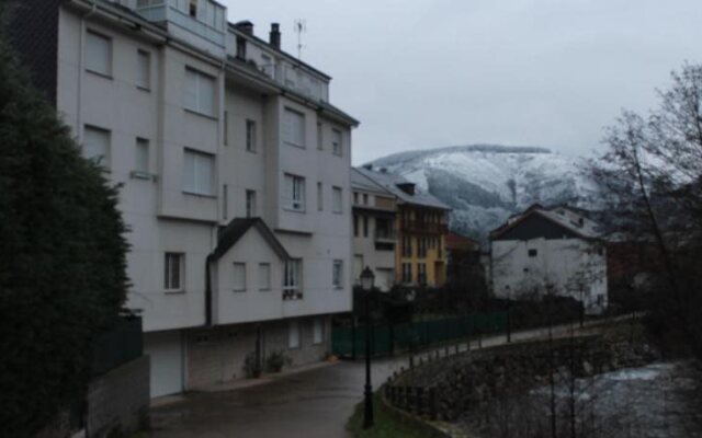 Hostal Burbia
