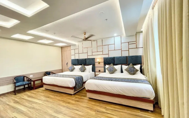 Hotel Mantavya - Varanasi near Temple
