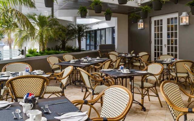 Protea Hotel by Marriott Cape Town Sea Point