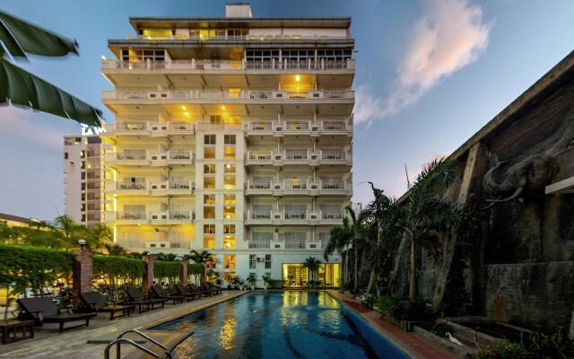 Aristocrat Residence & Hotel