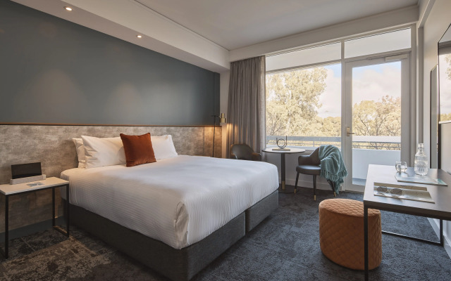 Hotel Alba Adelaide