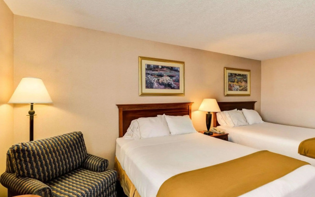 Quality Inn Spring Mills - Martinsburg North