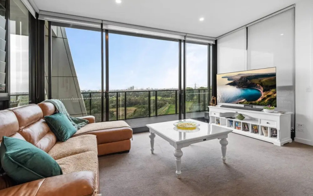 A Taste of Paradise in Inner City Suburbia