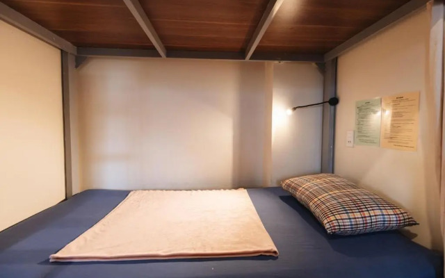 9 Hostel and Suites