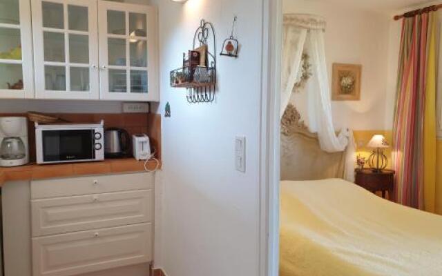 Residences Le Home  A Merula