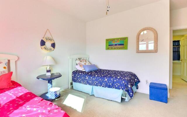 WS-F4 - Postcard Perfect