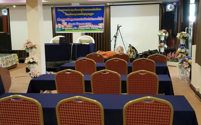 Talay Sai Hotel