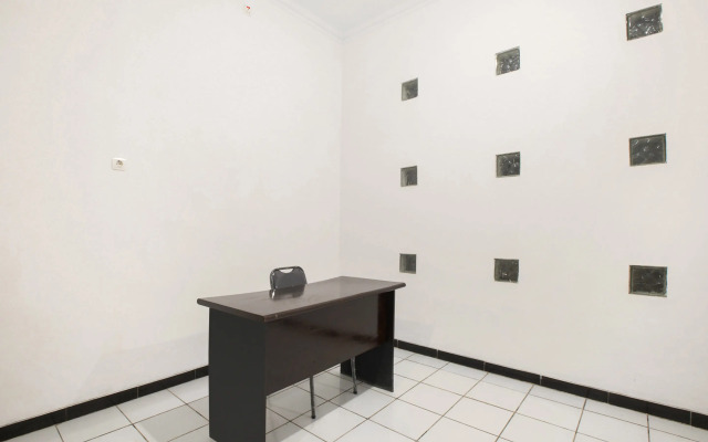 OYO 3467 White Residence
